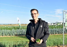 Andreas Becker, Gebietsverkaufsleiter Süd-West, stellte die Neuheiten im Bereich Spinat und Feldsalat vor.