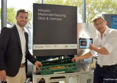 Benedikt Fischer vom Fraunhofer Institut ISOB und Dr. Matthias Brunner, Geschäftsführer von tsenso GmbH 