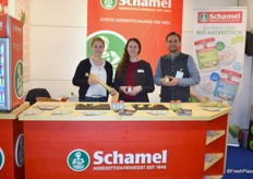 Theresa Reichold, Franziska Willer und Matthias Schamel vertraten die Firma Schamel auf der BioFach. Bio-Meerrettich sei derzeit noch kein großes Produkt, eigentlich aber naheliegend: