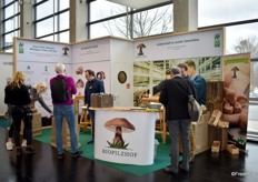 Viel Betrieb am Stand von Bio Pilzhof.